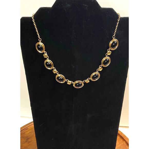 Vintage Monet Black Cabochon Gold-Tone Choker Necklace w/ Extender and Earrings - Picture 3 of 8